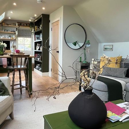 Pear Tree Loft Apartment Лейкок Екстериор снимка