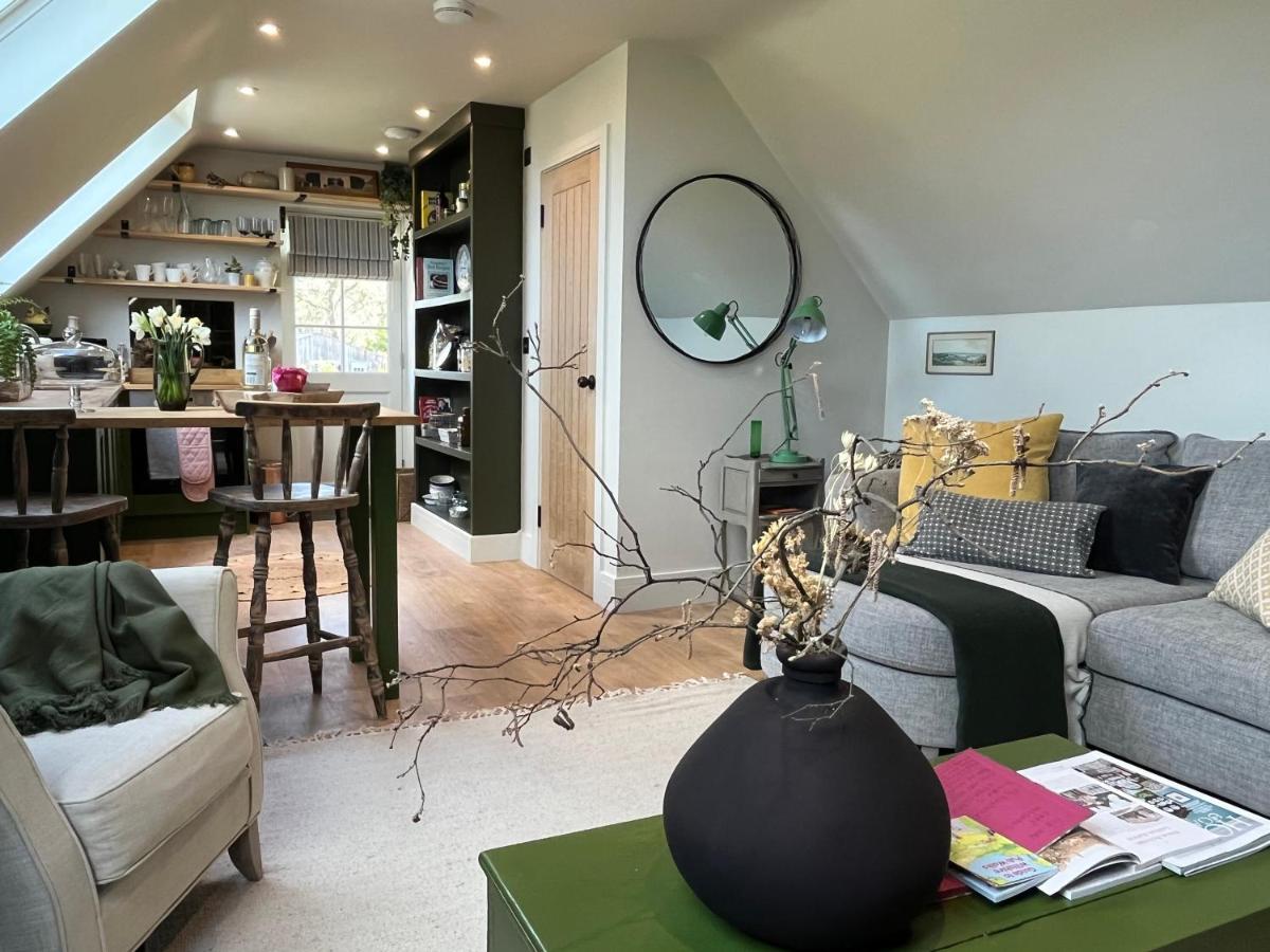 Pear Tree Loft Apartment Лейкок Екстериор снимка